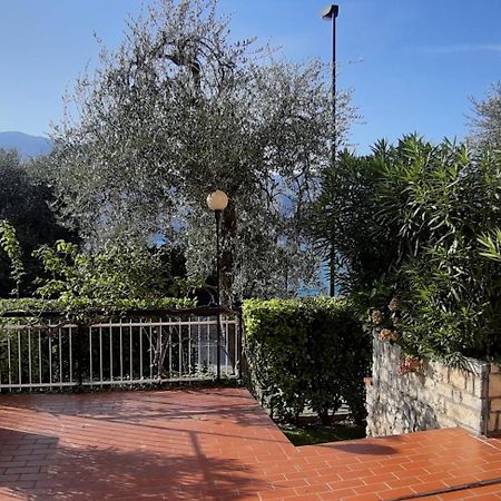Villa Sul Lago Con Pontile Privato A Brenzone Sul Garda - Unique And Exclusive Kültér fotó