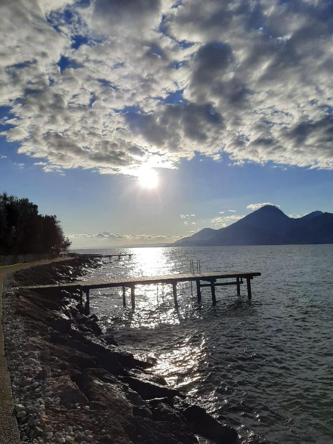 Villa Sul Lago Con Pontile Privato A Brenzone Sul Garda - Unique And Exclusive Kültér fotó