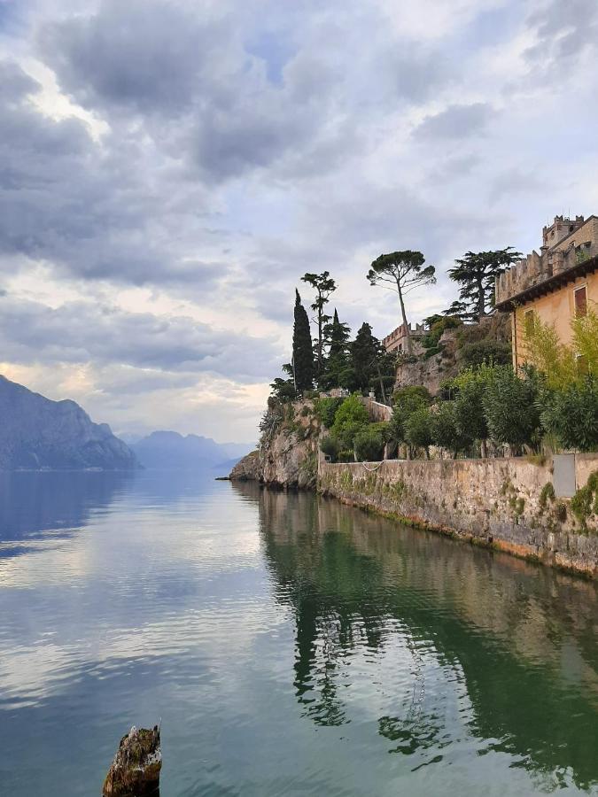 Villa Sul Lago Con Pontile Privato A Brenzone Sul Garda - Unique And Exclusive Kültér fotó