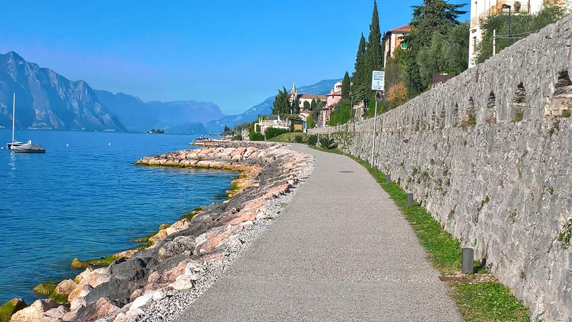 Villa Sul Lago Con Pontile Privato A Brenzone Sul Garda - Unique And Exclusive Kültér fotó