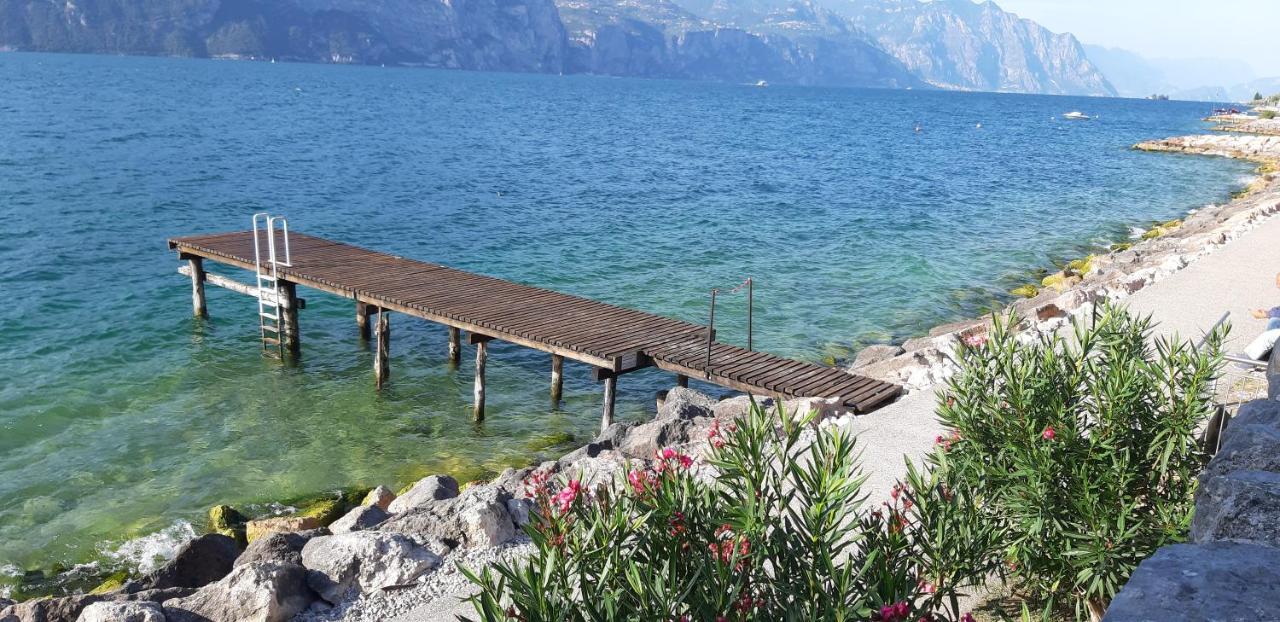 Villa Sul Lago Con Pontile Privato A Brenzone Sul Garda - Unique And Exclusive Kültér fotó