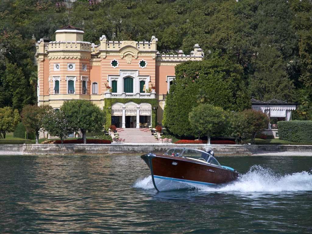 Villa Sul Lago Con Pontile Privato A Brenzone Sul Garda - Unique And Exclusive Kültér fotó
